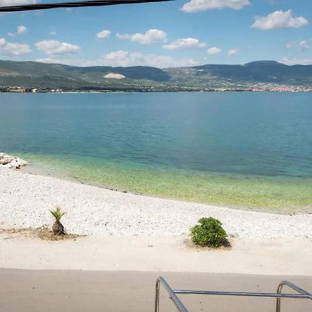 Appartamento In Arbanija With Terrace