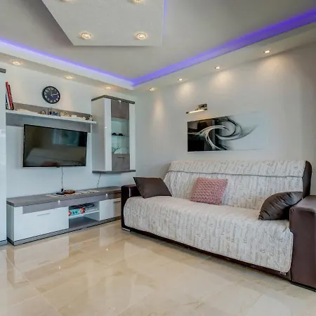 In Arbanija With Terrace Traù