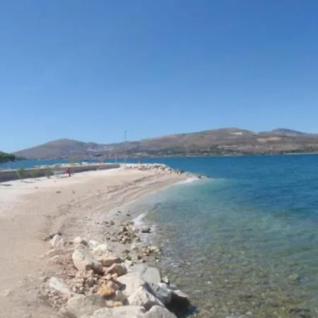 Appartamento In Arbanija With Terrace